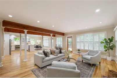 327 W Parkwood Road, Decatur, GA 30030 - Photo 11