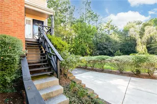 6538 Deerings Ln, Peachtree Corners, GA 30092 - Photo 7