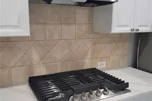 4045 Hillcrest View Ct, Suwanee, GA 30024 - Photo 9