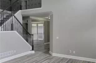 4045 Hillcrest View Ct, Suwanee, GA 30024 - Photo 13