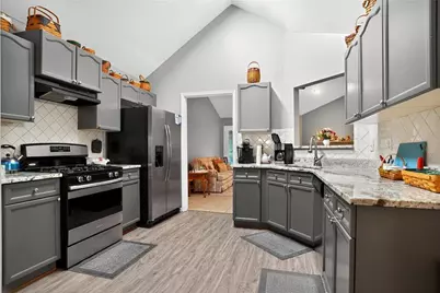 932 Creek Bottom Road, Loganville, GA 30052 - Photo 7