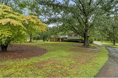 81 Russell Road, Lawrenceville, GA 30043 - Photo 5