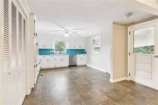 81 Russell Rd, Lawrenceville, GA 30043 - Photo 15