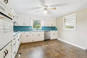 81 Russell Rd, Lawrenceville, GA 30043 - Photo 17