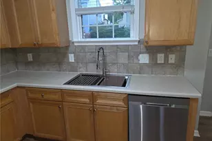 1353 Dukes Creek Dr NW, Kennesaw, GA 30152 - Photo 17