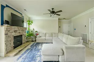 7729 Sylvaner Ln, Atlanta, GA 30349 - Photo 9