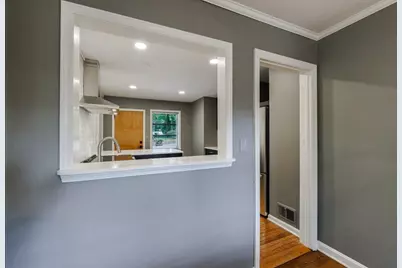 776 Windsor Parkway NE, Sandy Springs, GA 30342 - Photo 7