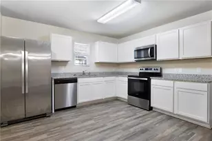 332 Village Creek Dr, Chatsworth, GA 30705 - Photo 5