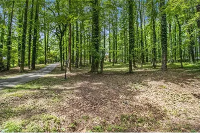 1600 Glenview Drive SW, Atlanta, GA 30331 - Photo 7