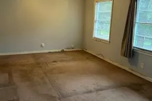 2928 Diana Dr SW, Atlanta, GA 30315 - Photo 9