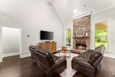 6006 Trojan Drive, Gainesville, GA 30506 - Photo 9