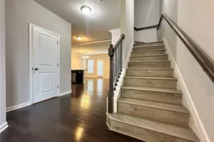 127 Charcoal Ives Dr, Lawrenceville, GA 30045 - Photo 3