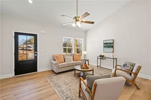 621 Elmwood St, Canton, GA 30114 - Photo 5