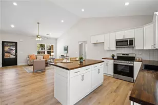 621 Elmwood St, Canton, GA 30114 - Photo 7