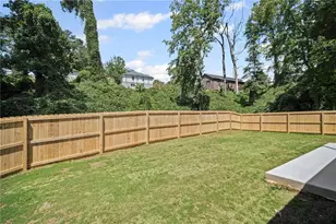 621 Elmwood St, Canton, GA 30114 - Photo 17