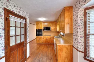 1735 Knight Cir, Loganville, GA 30052 - Photo 9