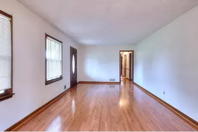 1735 Knight Circle, Loganville, GA 30052 - Photo 5