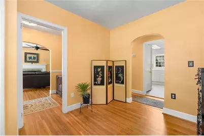 601 Ridgewood Avenue, Gainesville, GA 30501 - Photo 5