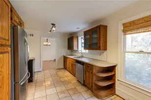 5377 Trentham Dr, Dunwoody, GA 30338 - Photo 17