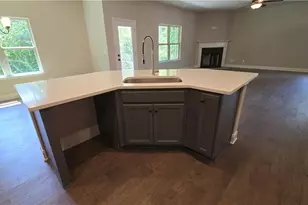 956 Lakeview Oaks Ct, Grayson, GA 30017 - Photo 9