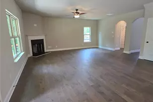 956 Lakeview Oaks Ct, Grayson, GA 30017 - Photo 3