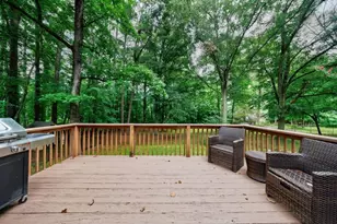 11465 Elkins Rd, Roswell, GA 30076 - Photo 13