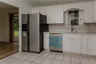 101 Vineyard Pond Dr, Norcross, GA 30071 - Photo 15