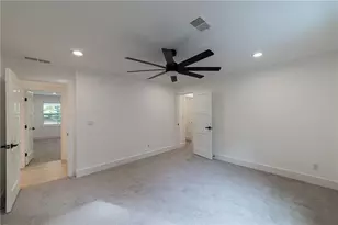 4 Bentley Trace Manor, Atlanta, GA 30327 - Photo 43