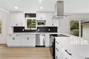 3844 Lake Dr SE, Smyrna, GA 30082 - Photo 11