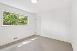 3844 Lake Dr SE, Smyrna, GA 30082 - Photo 19