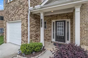 10166 Benton Woods Dr, Covington, GA 30014 - Photo 3