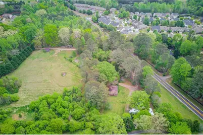 5692 Castleberry Road, Cumming, GA 30040 - Photo 9