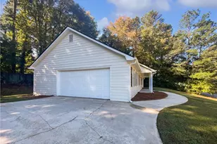 1168 Granite Ln, Loganville, GA 30052 - Photo 9