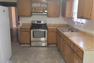 211 Thomas St, Camilla, GA 31730 - Photo 5