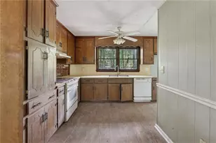 10195 Westview Dr SW, Covington, GA 30014 - Photo 11