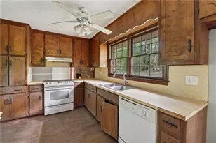 10195 Westview Dr SW, Covington, GA 30014 - Photo 13