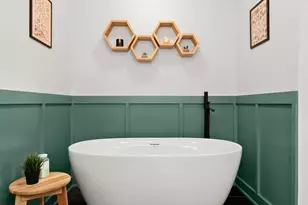 1423 Lanvale Dr SW, Atlanta, GA 30310 - Photo 13