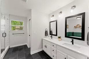 1423 Lanvale Dr SW, Atlanta, GA 30310 - Photo 15