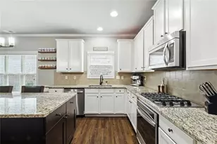 5385 Timber Wild Ln, Buford, GA 30518 - Photo 17