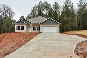 808 Eagle Hts Dr, Maysville, GA 30558 - Photo 1