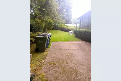 244 Chalmers Drive NW, Atlanta, GA 30318 - Photo 17