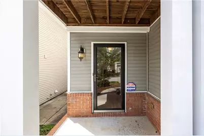 663 Lakes Circle, Lithonia, GA 30058 - Photo 3