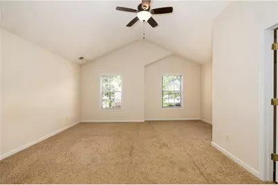 663 Lakes Circle, Lithonia, GA 30058 - Photo 13