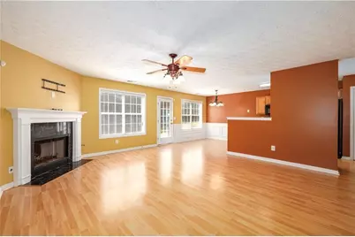 663 Lakes Circle, Lithonia, GA 30058 - Photo 5