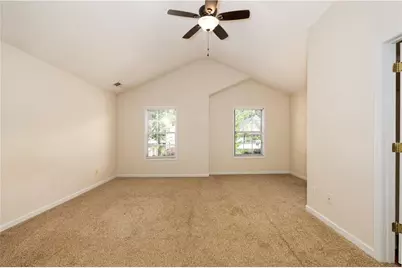 663 Lakes Circle, Lithonia, GA 30058 - Photo 13