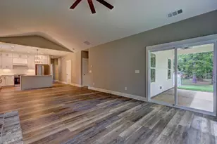 417 Shamrock Dr, Monroe, GA 30655 - Photo 9