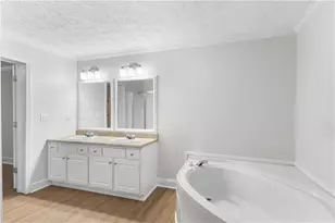 181 Cherry Cir, Hartwell, GA 30643 - Photo 17