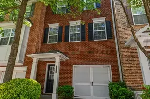 2201 Landing Walk Dr, Duluth, GA 30097 - Photo 9