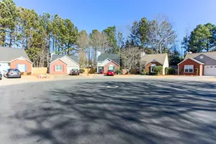 2733 General Schwarzkopf Ct NW, Kennesaw, GA 30152 - Photo 9