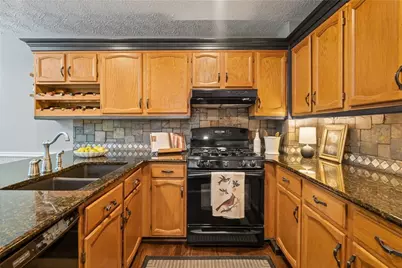 2696 S Arbor Drive, Marietta, GA 30066 - Photo 11